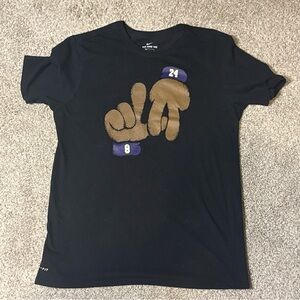 Kobe Bryant Puppet LA Sign #8 #24 Nike Dri-Fit Shirt Size Large Retirement RARE